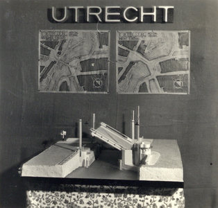 41308 Afbeelding van de maquette van de Vaartscherijnbrug te Utrecht.